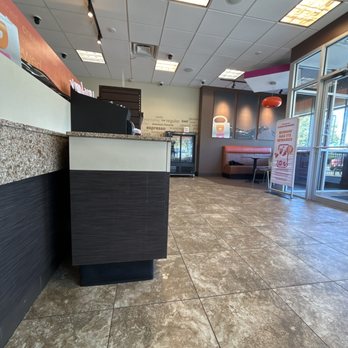 Dunkin' - Inside of Dunkin the area is clean and enjoyable - Coffee & Tea Near Me - Omaha, Nebraska
