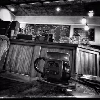 True 'Brew -  black and white photo of a bar - Coffee & Tea Near Me - Ava, Missouri
