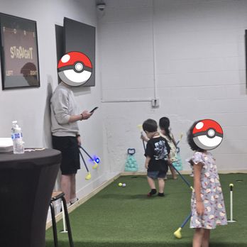 Swing Theory Indoor Golf - Putt putt areab for the kids, loved it - Golf Near Me - Pasadena, California