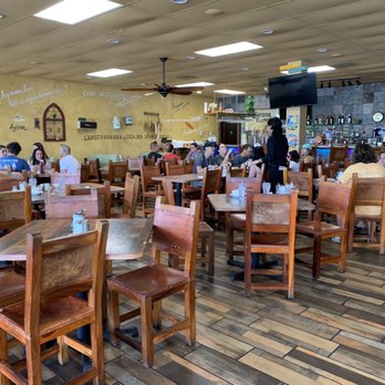 Old Cuban Cafe - Interior - Cafes Near Me - Orlando, Florida