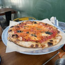 Margherita pizza Margherita pizza