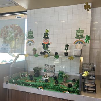 El Pollo Loco - Decorations - Mexican Near Me - Santa Paula, California