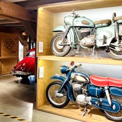 Tourist-Information Einbeck - PS.SPEICHER, Europe's largest vintage cars collection