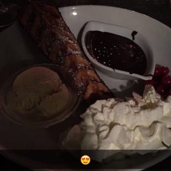 Bar À La Une - La gaufrinette, accompagnée de son chocolat fondu, sa boule de glace vanille et de chantilly biensur ! - French Southwest Near Me - Toulouse, 31 Bar À La Une - La gaufrinette, accompagnée de son chocolat fondu, sa boule de glace vanille et de chantilly biensur ! - French Southwest Near Me - Toulouse, 31