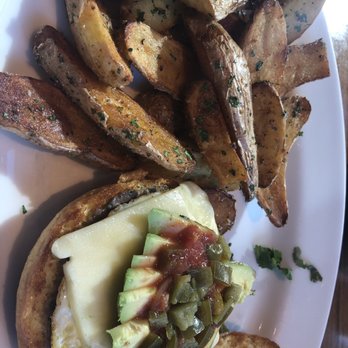 Doc B's Restaurant + Bar - New American Near Me - Dallas, Texas