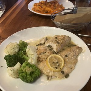 Photo of Pacino's - Chicago, IL, United States. I love that they offer an option with zero carbs.
