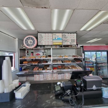 Shipley Do-Nuts - the inside of a donut shop - Donuts Near Me - Houston, Texas Shipley Do-Nuts - the inside of a donut shop - Donuts Near Me - Houston, Texas