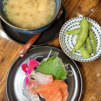 Sushi Adachi - miso Soup, edamame and sashimi (madai and salmon) Course 1 of $30 lunch set  @rosyeatssj - Japanese Near Me - Milpitas, California