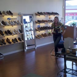 Foot Solutions Henderson - Brooks, New Balance, Spira, MBT, Helle, Naot, Finn Comfort, Thorlos and more