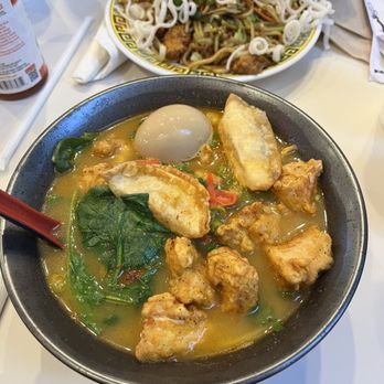 Tin Drum Asian Kitchen - Spicy Miso Chicken & Potsticker Ramen - Asian Fusion Near Me - Dunwoody, Georgia Tin Drum Asian Kitchen - Spicy Miso Chicken & Potsticker Ramen - Asian Fusion Near Me - Dunwoody, Georgia