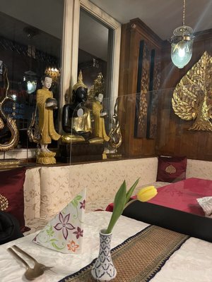 Rüen Thong Thai Restaurant by null