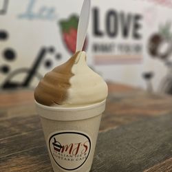 MJ's Italian Ice & Custard Cafe