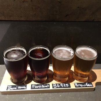 Eureka! - Beer sampler - Black Diamond 925 IPA was my fav! - American Near Me - Berkeley, California