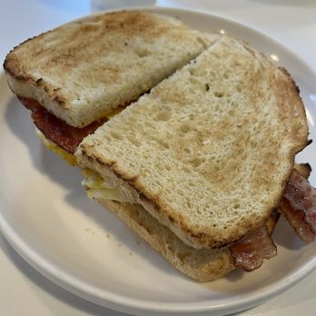 Rosebud Cafe - Egg and Bacon Sandwich on sourdough - Cafes Near Me - Denver, Colorado