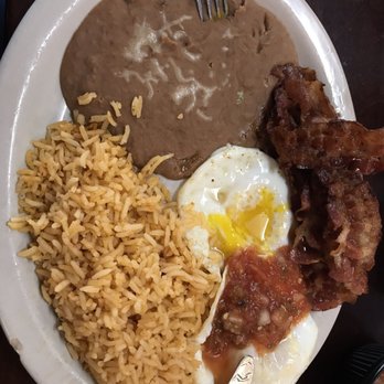 Cotija's Restaurant - Huevos con tocino. - Mexican Near Me - Cotati, California