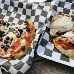 Whalen’s Public House - Pizza night