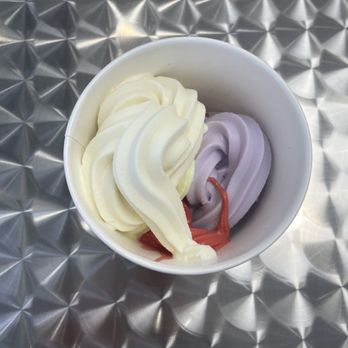 Exotic Berry Frozen Yogurt - a bowl of yogurt - Ice Cream & Frozen Yogurt Near Me - McAllen, Texas Exotic Berry Frozen Yogurt - a bowl of yogurt - Ice Cream & Frozen Yogurt Near Me - McAllen, Texas