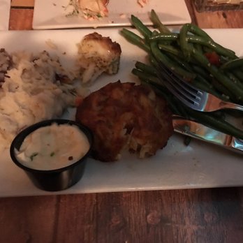 Barn 34 - Crab cakes are the best - Bars Near Me - Ocean City, Maryland