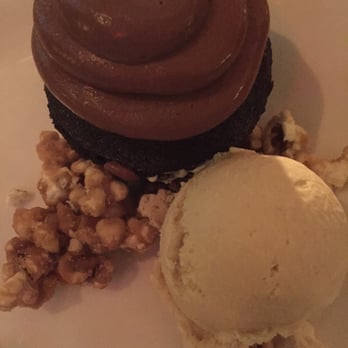 The Chase - Chocolate cupcake - not impressed. - Seafood Near Me - Toronto, Ontario