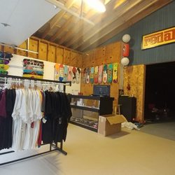 Red Alert Skateshop - Pro shop including shoes, apparel, boards, wheels, and much more!