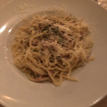 Cellini Italian Restaurant in Midtown Manhattan - Spaghetti Carbonara - Italian Near Me - New York, New York Cellini Italian Restaurant in Midtown Manhattan - Spaghetti Carbonara - Italian Near Me - New York, New York