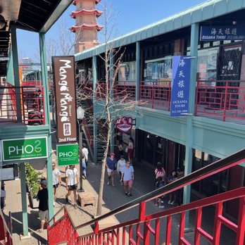 Chinatown Square - Cool 2-level outdoor shopping space in Chinatown - Shopping Centers Near Me - Chicago, Illinois