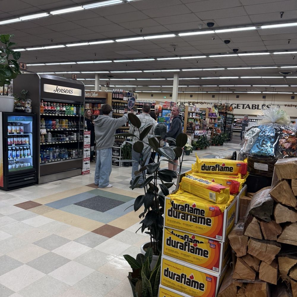 Jensen's Foods - Inside - Grocery Near Me - Blue Jay, California