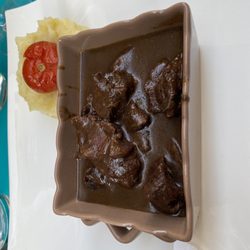 Le Menestrel - Gardiane (taureau) et purée de pommes de terre