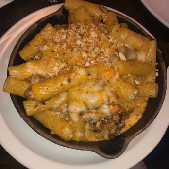 Row House - Short rib Mac/cheese - New American Near Me - New York, New York