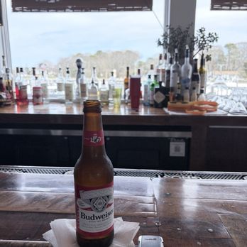 Canal Cafe - Budweiser with a view - Seafood Near Me - Hampton Bays, New York