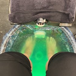 Avante Beauty Lounge - Jelly detox pedi - highly recommend!
