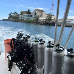 Dive Oahu