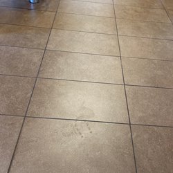 McDonald's - Dirty floor that leaves footprints