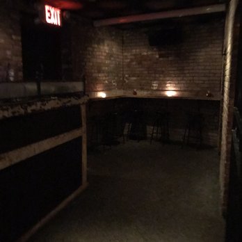 Putnam's Pub & Cooker - Pubs Near Me - Brooklyn, New York Putnam's Pub & Cooker - Pubs Near Me - Brooklyn, New York