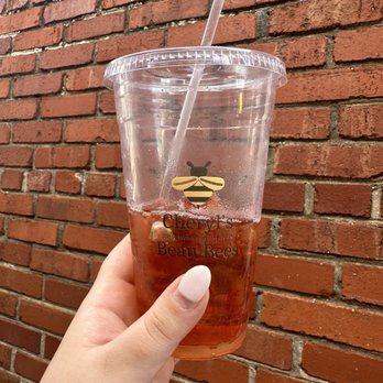 Cheryl’s Beau Bees - Sweet Tea that is the perfect level of sweet - Sandwiches Near Me - Smithville, Tennessee Cheryl’s Beau Bees - Sweet Tea that is the perfect level of sweet - Sandwiches Near Me - Smithville, Tennessee