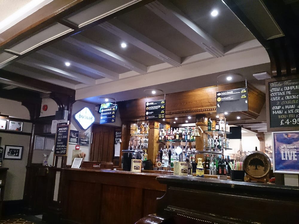 BOARS HEAD Updated July 2024 38 Preston Old Road, Blackpool