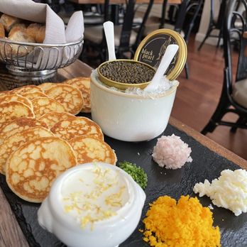 Perle Restaurant - 1oz caviar spread - New American Near Me - Pasadena, California Perle Restaurant - 1oz caviar spread - New American Near Me - Pasadena, California