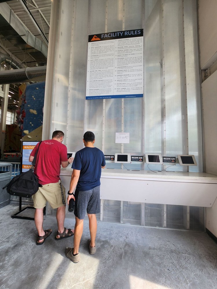 STONE SUMMIT CLIMBING AND FITNESS CENTER Updated August 2024 27