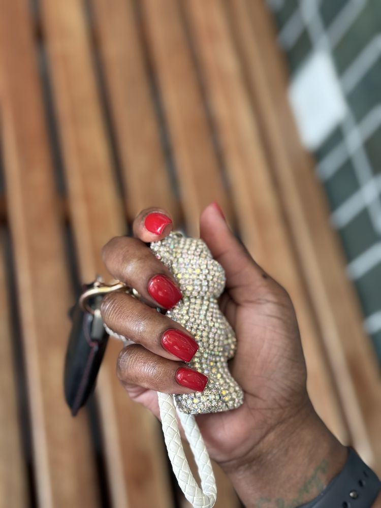 Gallery Nails & Spa Logo