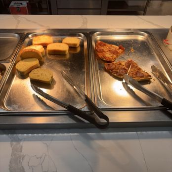 D1 Seafood Buffet - Pizza, garlic bread. - Seafood Near Me - Germantown, Maryland
