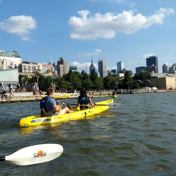 Manhattan Community Boathouse - Rafting/Kayaking Near Me - New York, New York Manhattan Community Boathouse - Rafting/Kayaking Near Me - New York, New York