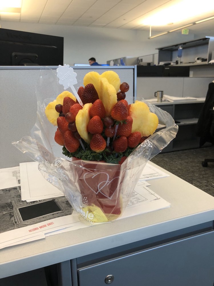 EDIBLE ARRANGEMENTS Gift Shops 2600 W 7th St, Fort Worth, TX