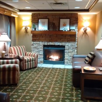 Holiday Inn Express Hocking Hills-Logan - Lobby area across from front desk - Hotels Near Me - Logan, Ohio