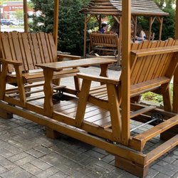 Cascades Golf - Covered rocking benches, neat idea