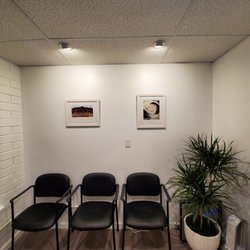 James Kang Chiropractic - Treatmet Room