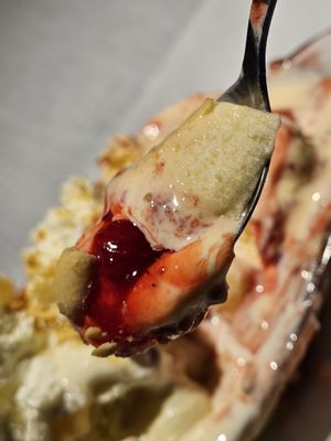 Pop's Ice Cream & Soda Bar by null