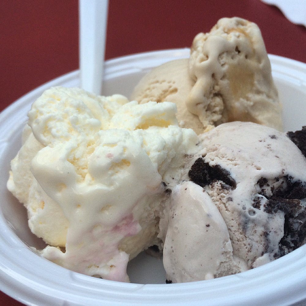 Penny's features the 3 mini scoop sampler.Featured are salted caramel, toasted coconut, & cookies and cream. Penny's features the 3 mini scoop sampler.Featured are salted caramel, toasted coconut, & cookies and cream.