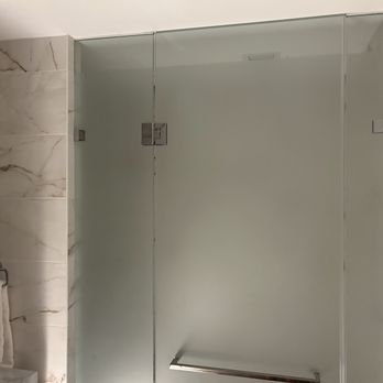 Conrad Nashville - This is the "wall" for the water closet. - Hotels Near Me - Nashville, Tennessee Conrad Nashville - This is the "wall" for the water closet. - Hotels Near Me - Nashville, Tennessee
