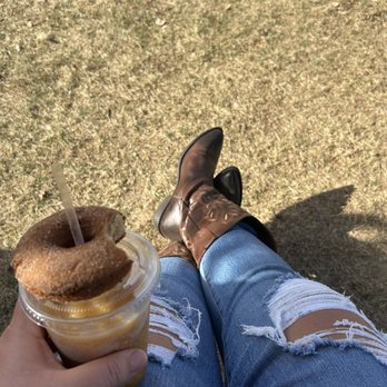 Harbes Orchard - Apple cider slushie and apple cider donuts - Farms Near Me - Riverhead, New York