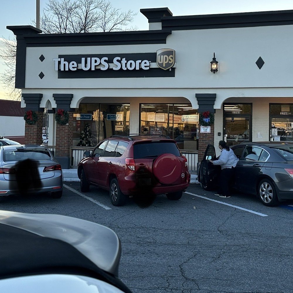 The UPS Store - People who arrived before close leaving without being serviced. - Shipping Centers Near Me - Smyrna, Georgia The UPS Store - People who arrived before close leaving without being serviced. - Shipping Centers Near Me - Smyrna, Georgia
